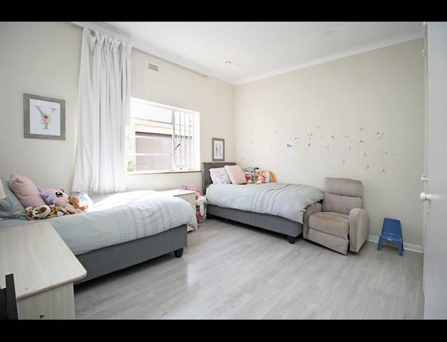 3 BEDROOM FREEHOLD FOR SALE IN HIGHLANDS NORTH